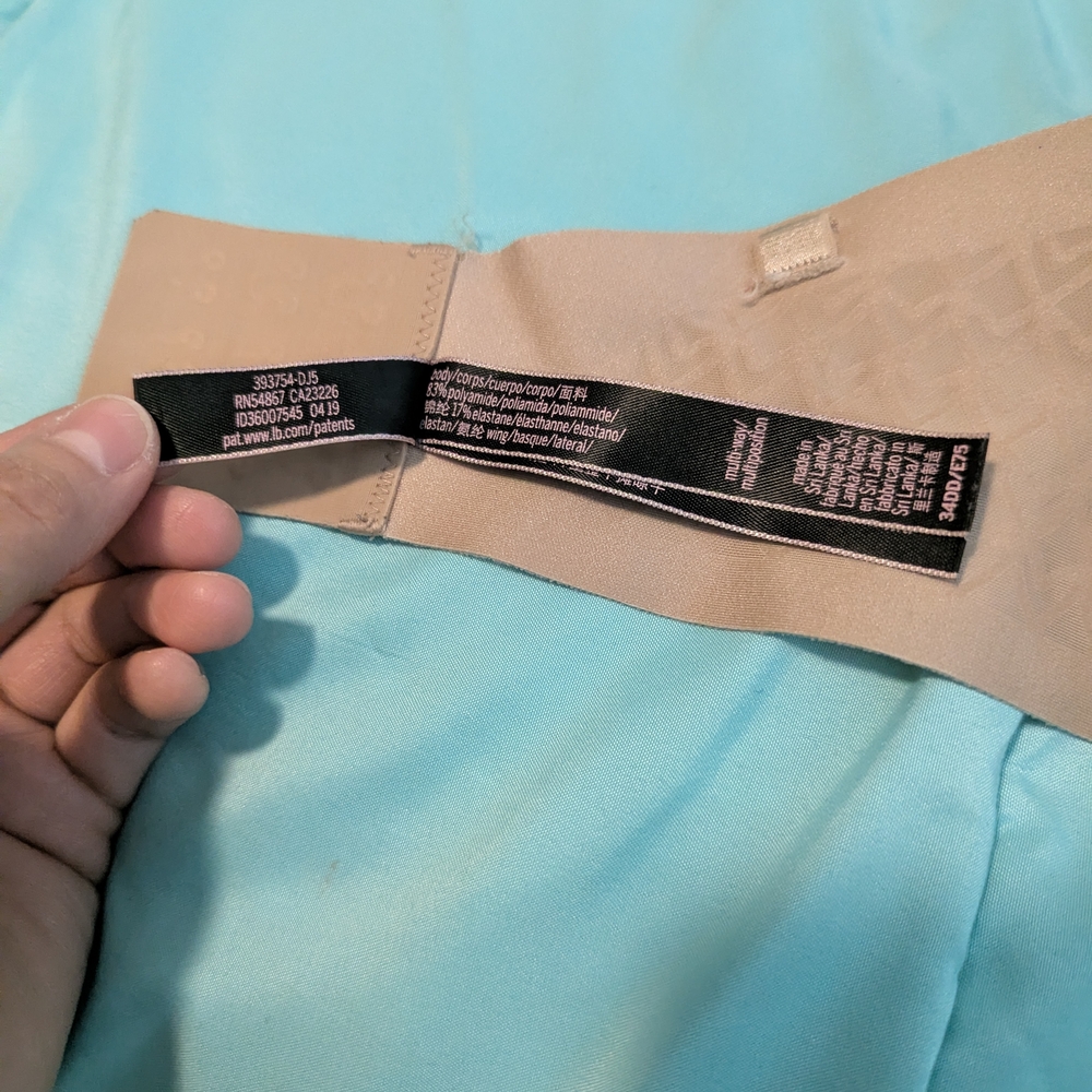 Victoria Secret Seamless Tan Strapless Bra - Picture 8 of 10